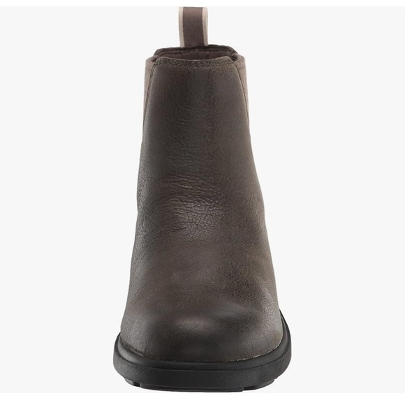 UGG Women's Harrison Chelsea Boot - Picture 2 of 11